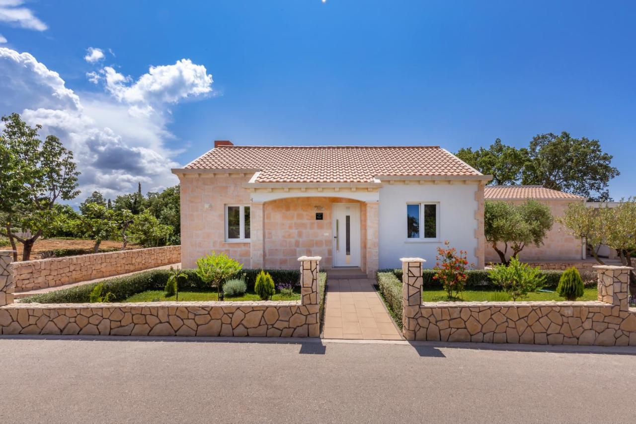 Apartment Holiday Home Doma, Cilipi Near Dubrovnik Extérieur photo
