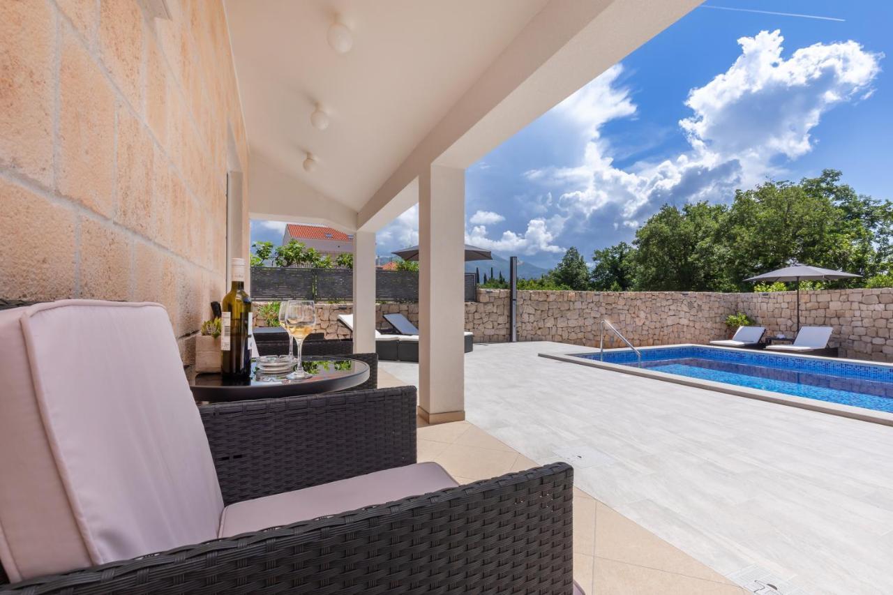 Apartment Holiday Home Doma, Cilipi Near Dubrovnik Extérieur photo