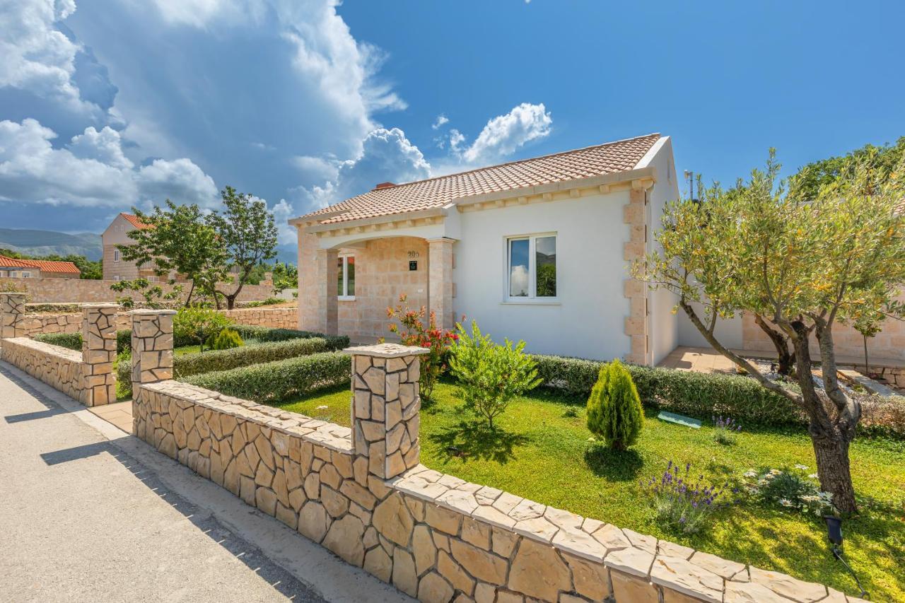 Apartment Holiday Home Doma, Cilipi Near Dubrovnik Extérieur photo