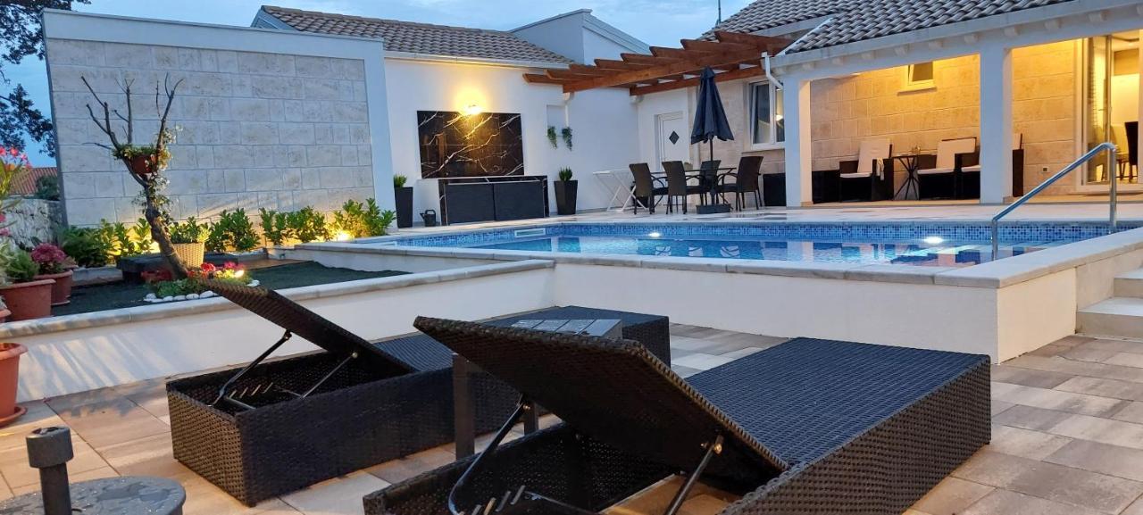Apartment Holiday Home Doma, Cilipi Near Dubrovnik Extérieur photo