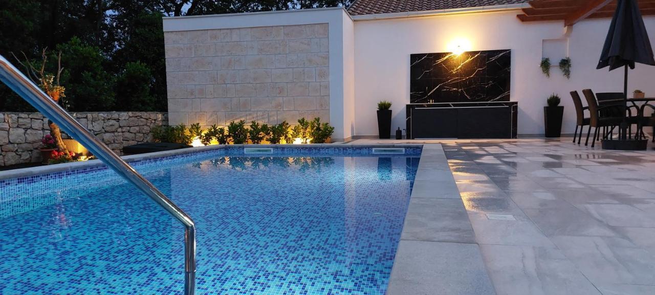 Apartment Holiday Home Doma, Cilipi Near Dubrovnik Extérieur photo